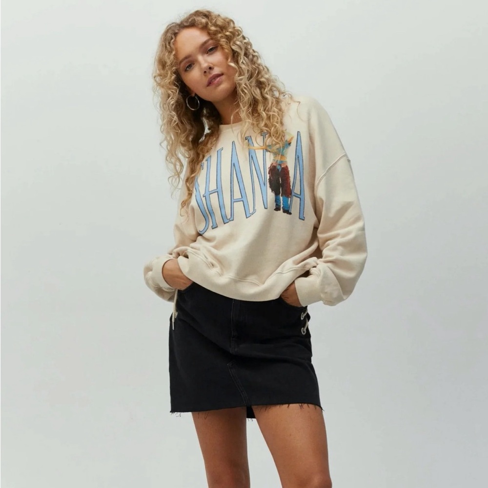 Daydreamer Cream Sweatshirt with Blue Graphic